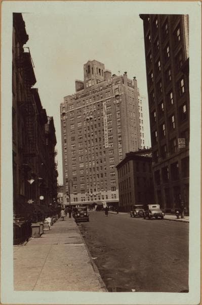 Manhattan: Waverly Place - Gay Street, 1928–1933