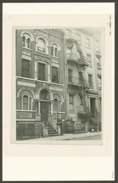 Pike Street #66, 1952-11-27