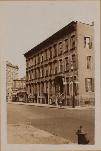 Manhattan: 11th Street - Waverly Place, 1933