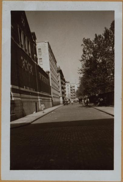 Manhattan: Cherokee Place - 76th Street, 1940
