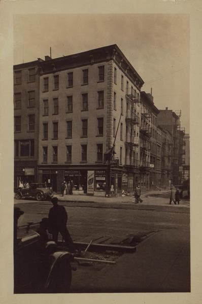 Manhattan: Water Street - Broad Street, 1928