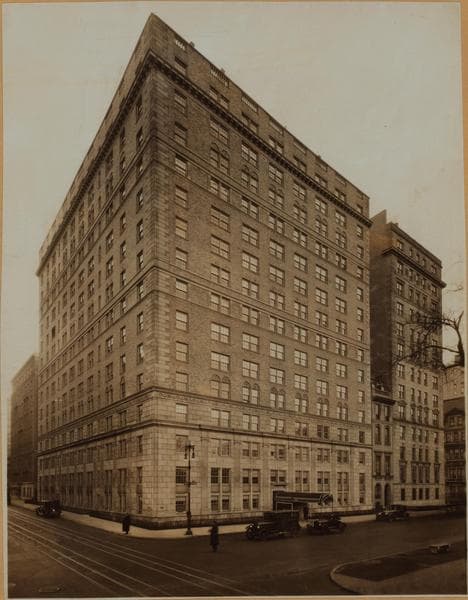 Manhattan: 5th Avenue - 84th Street, 1928