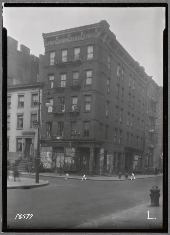Tenement with vacant storefront & rowhouse: Lewis St - Broome St., Manhattan], 1934–1938