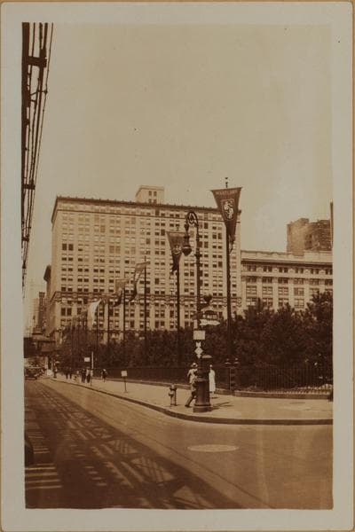 Manhattan: 6th Avenue - 40th Street (West), 1932–1941