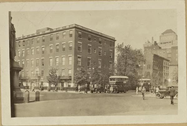 Manhattan: 5th Avenue - Washington Square and 8th Street (West), 1928