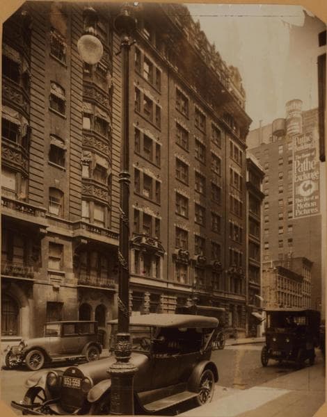 Manhattan: 45th Street - 6th Avenue, 1922