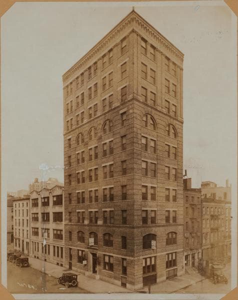 Manhattan: Burling Slip - Between Front and Water Streets (West)., 1920