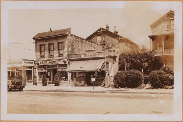 Brooklyn: Emmons Avenue - 22nd Street (East), 1933