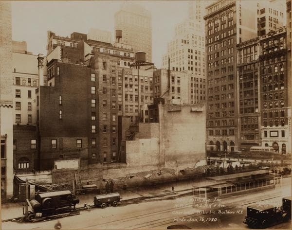 Manhattan: 42nd Street (West) - 5th Avenue, 1930