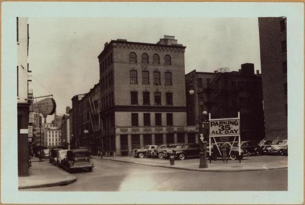 Manhattan: Water Street - Maiden Lane, 1940