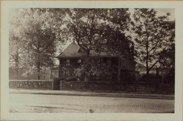 Queens: Main Avenue - Vernon Boulevard, 1927–1940