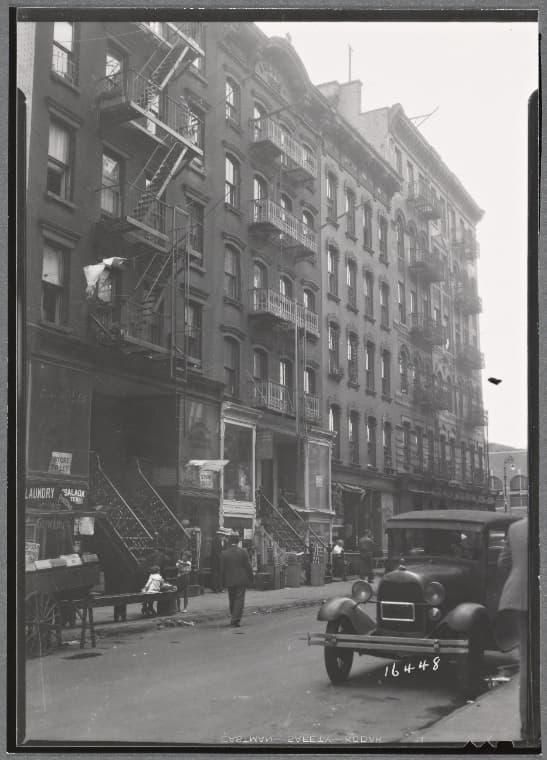 Street view with tenements and residents: 102 Hester St.-Forsyth-Eldridge St., Manhattan, 1936