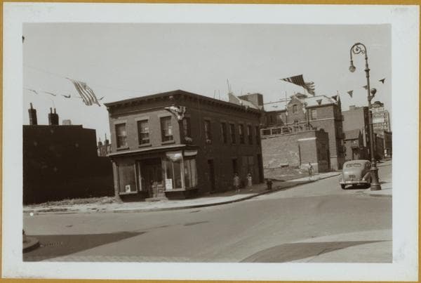 Brooklyn: Warren St. - Bond St.