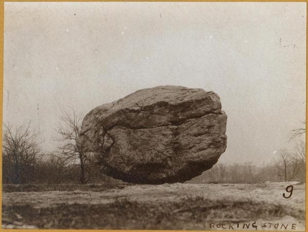 Bronx: Bronx Park - Rocking Stone.