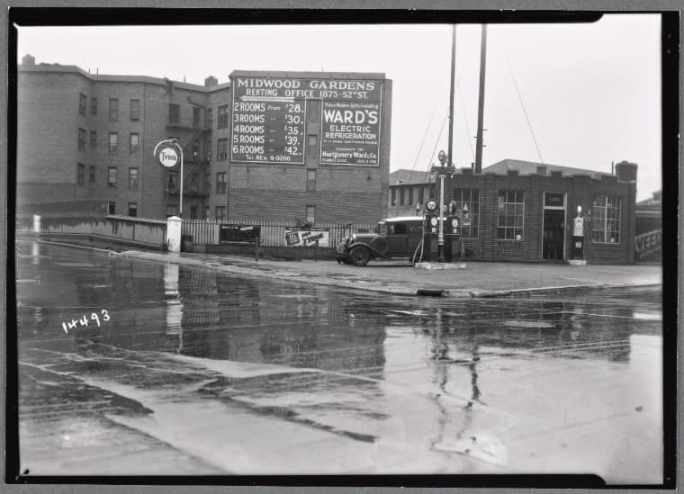 Tydol Gas Station: 52nd St.-18th Ave., Brooklyn, 1935