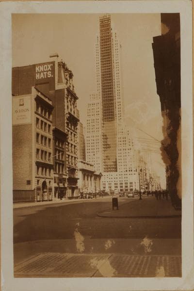 Manhattan: 5th Avenue - 39th Street, 1930–1935