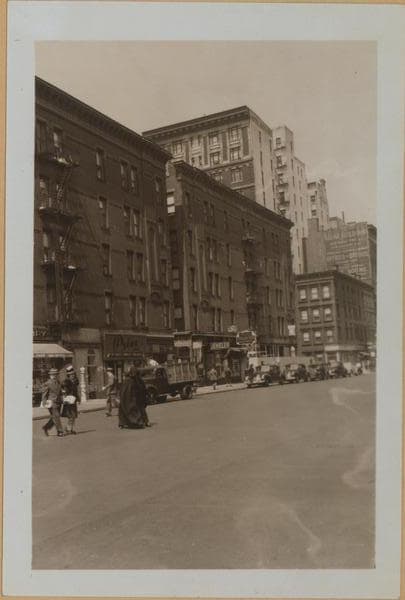 Manhattan: Columbus Avenue - 71st Street (West), 1941