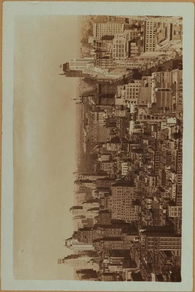 General view - 5th Avenue - Northwest. [Manhattan: 5th Avenue - 47th Street.], 1932–1933
