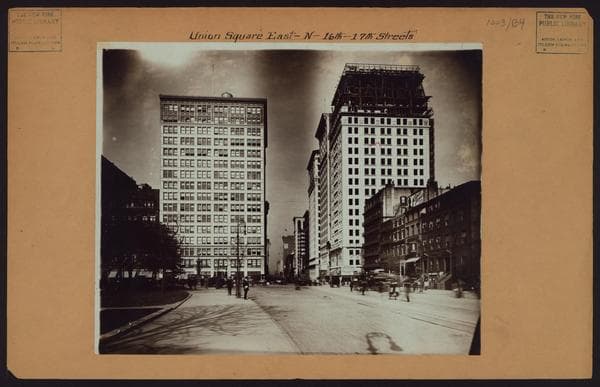 Manhattan: Union Square (East) - Between 16th and 17th Streets., 1913