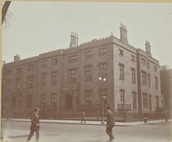 Manhattan: 5th Avenue - 12th Street, 1911