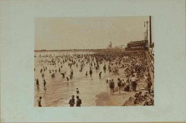 Islands - Coney Island beach - [Half-Moon Hotel.], 1932