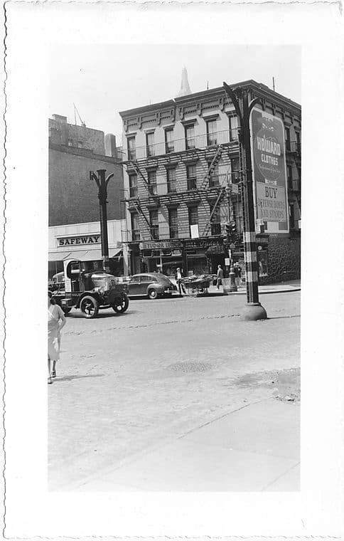 2nd Avenue at 41st Street and , Southwest side to , Manhattan, 1942-08-24