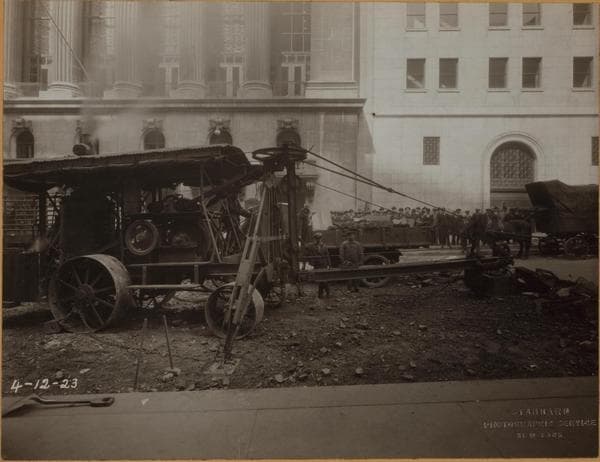Manhattan: Broad Street - Wall Street, 1923