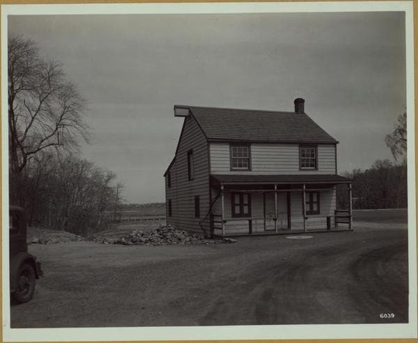 Queens: Alley Pond - [Alley Park - General store.]