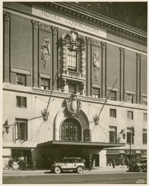 125 East 42nd Street - Lexington Avenue