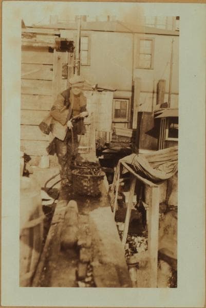 Occupations - Peddlers - General food vendors - Oysters., 1923