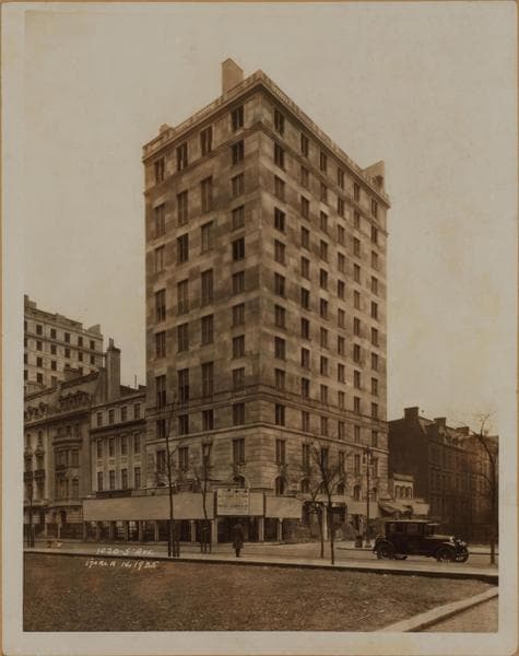 Manhattan: 5th Avenue - 83rd Street, 1925