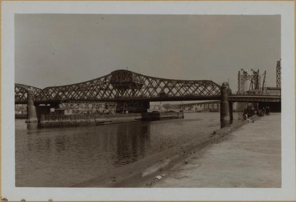 Manhattan: 2nd Avenue - [Between 128th and 129th Streets], 1941