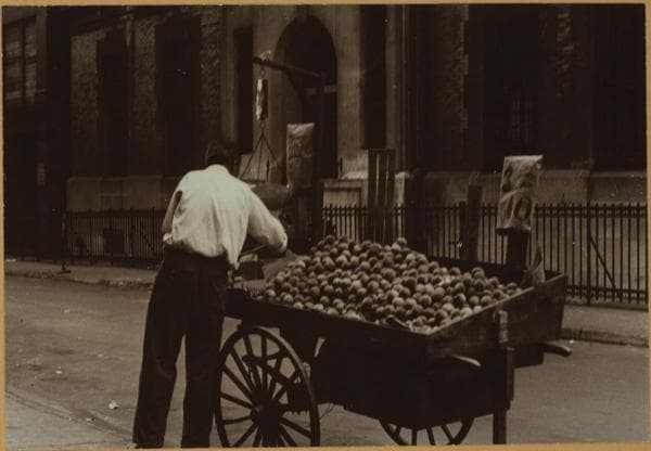 Occupations - Peddlers - Food - Fruit., 1937–1941