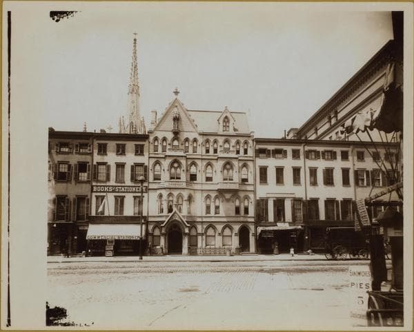 Manhattan: 4th Avenue - [Between 10th and 11th Streets], 1945
