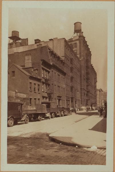 Manhattan: Mulberry Street - Prince Street, 1930