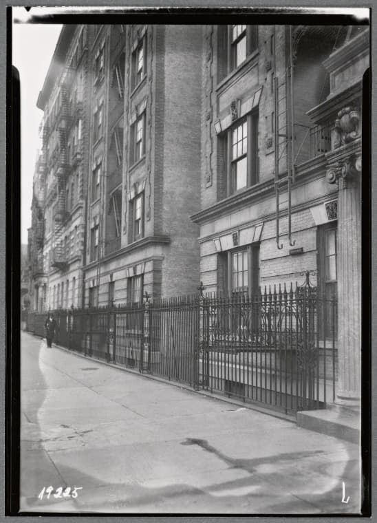 Apartment building; office of S. O'Brien Payne M.D.: 237 W 142nd St-7th Av-8th Av, Manhattan, 1938