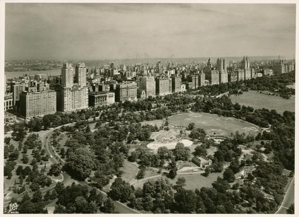 Parks - Central Park - looking northwest from Bar Bizch Plaza Hotel