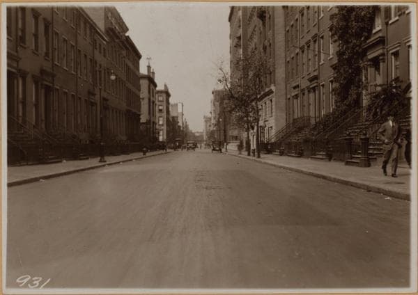 Manhattan: 11th Street - University Place, 1921