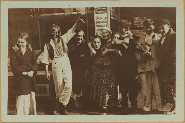Thanksgiving ragamuffins, No.22-24., 1933