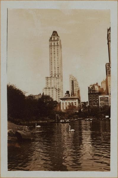 Manhattan: Central Park - The Pond. [Metropolitan Club; Sherry-Netherland Hotel.], 1909–1937
