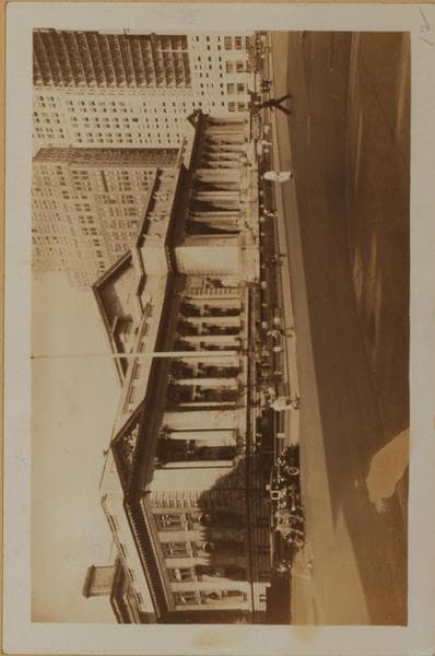 Manhattan: 5th Avenue - 40th Street, 1930
