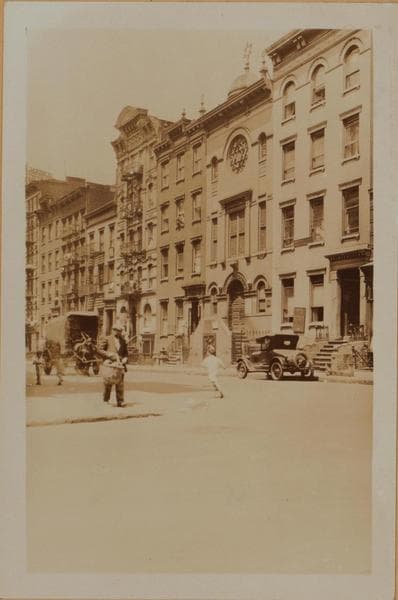 Manhattan: Henry Street - Clinton Street, 1930