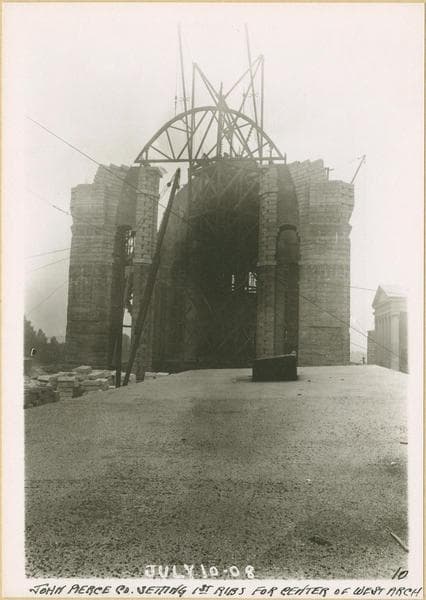 Manhattan: Amsterdam Avenue - Cathedral Parkway, 1908