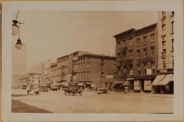 Manhattan: 8th Avenue - 22nd Street (West), 1928–1932