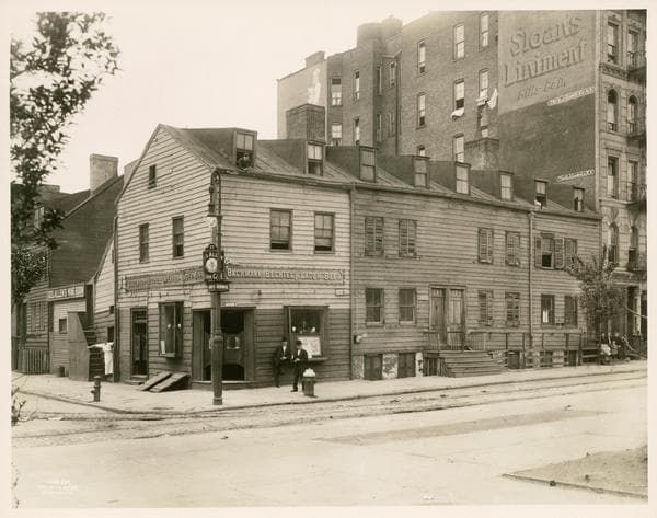 71-67 Jackson Street - Front Street