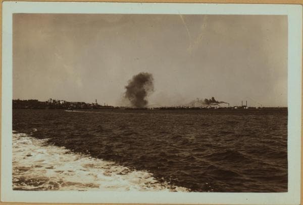 Kill Van Kull - [Staten Island [Richmond] - Curtis High School - St. Peter's Roman Catholic Church - Gulf Oil Company Refinery.], 1932–1934