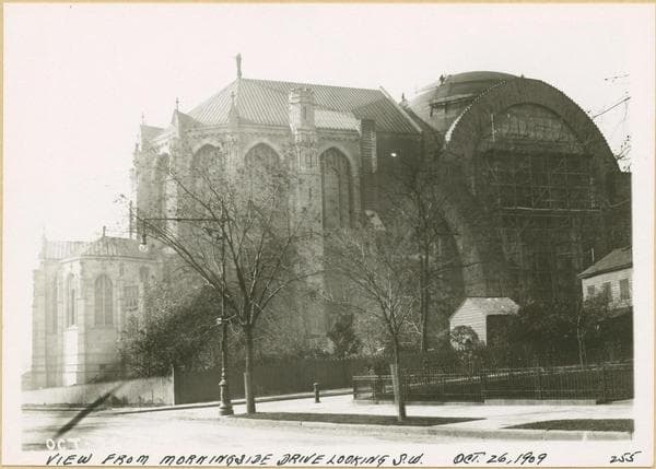 Manhattan: Amsterdam Avenue - Cathedral Parkway, 1909