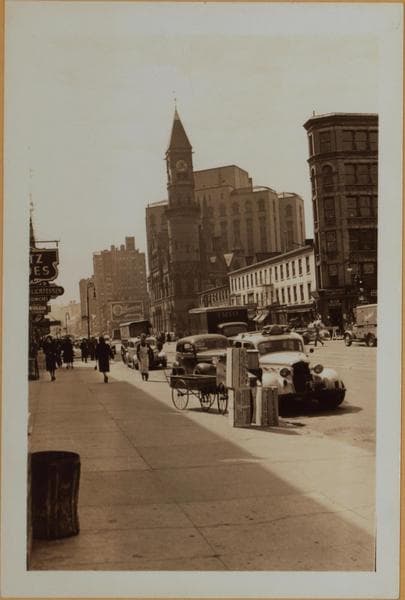 Manhattan: 6th Avenue - 11th Street (West), 1939
