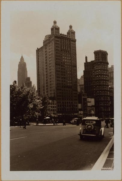 Manhattan: Broadway - Vesey Street, 1939
