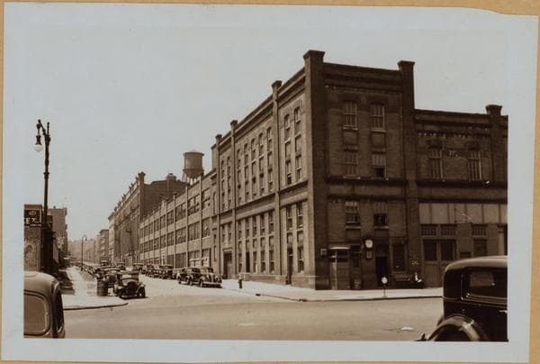 Manhattan: Lenox Avenue - 146th Street (West), 1936–1942